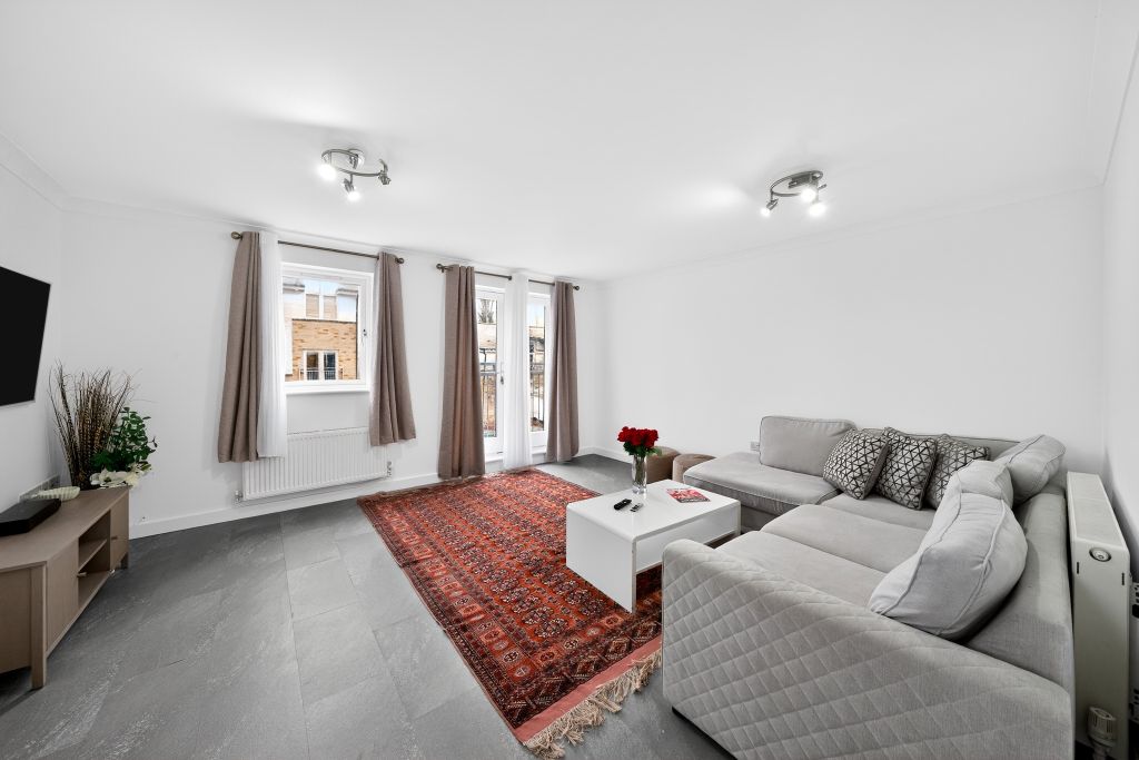 Property photo 1 of 22 Reception Room