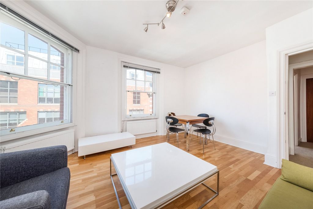 Property photo 2 of 8 Agar Street