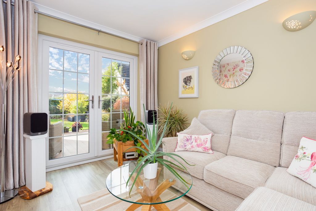 Property photo 3 of 34 Sitting/Sun Room