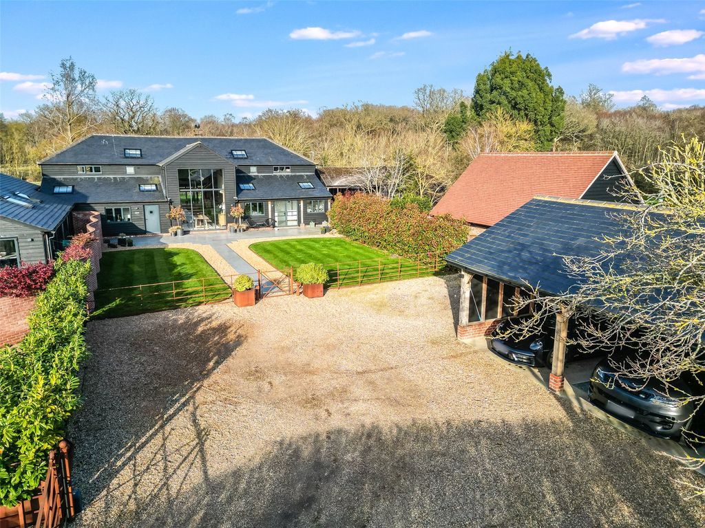 Property photo 1 of 20 Front