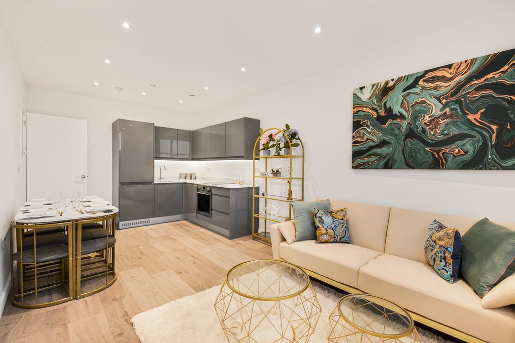 Property photo 2 of 15