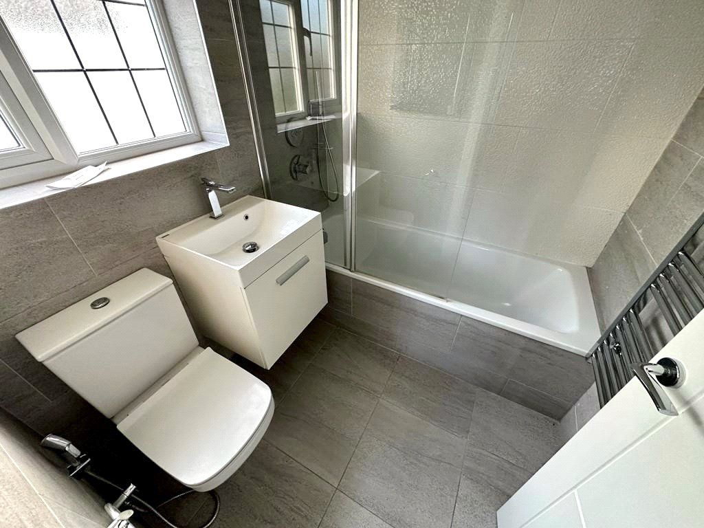 Property photo 3 of 3 Picture No. 04