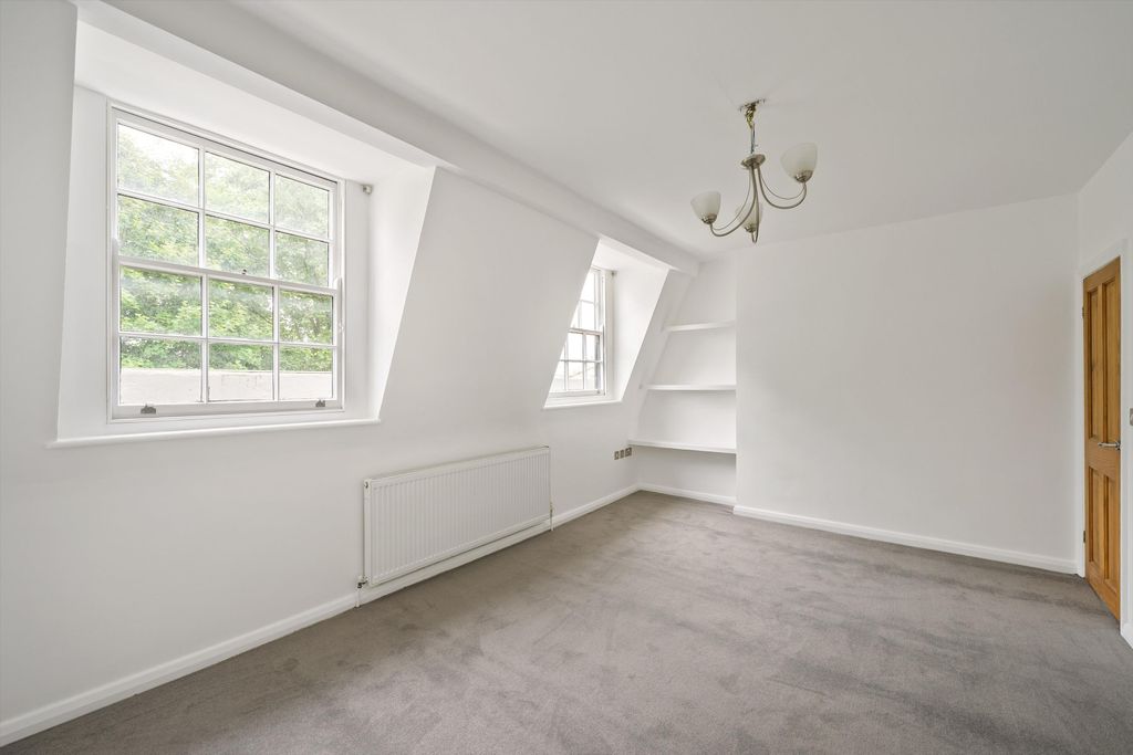 Property photo 1 of 13 Image