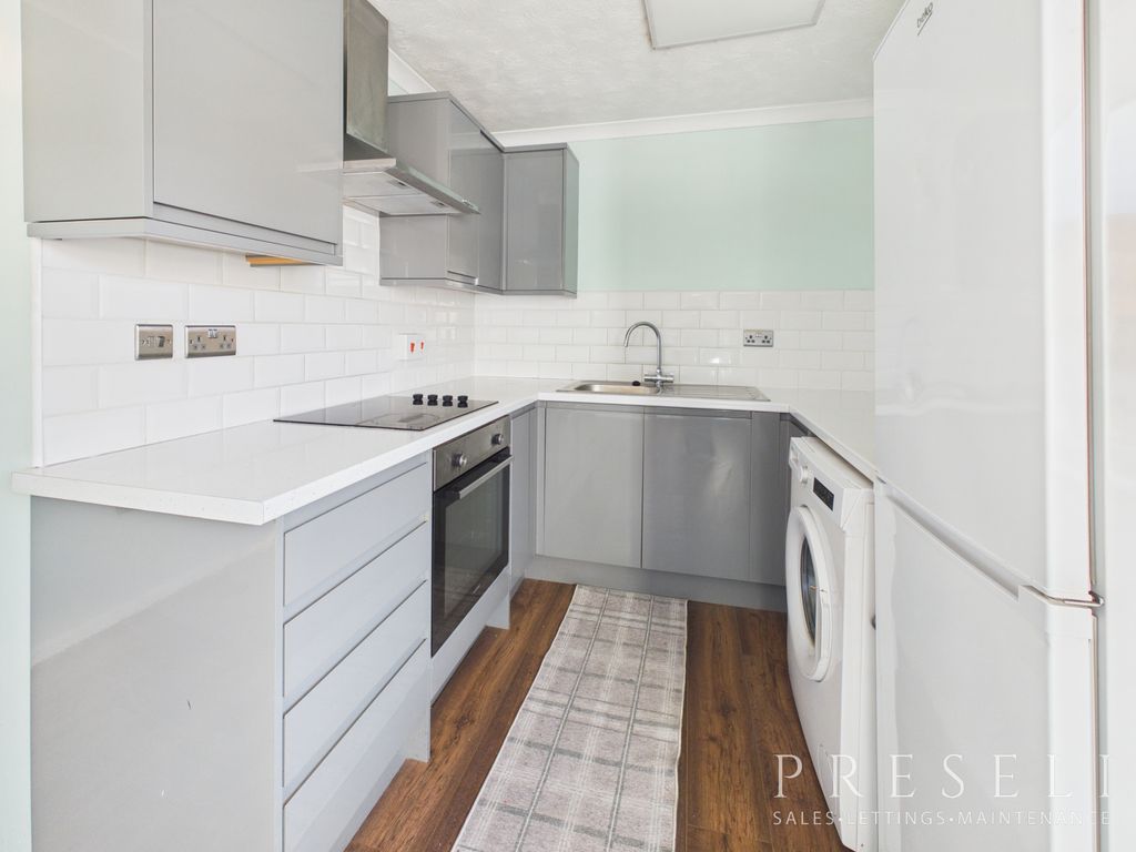 Property photo 2 of 5 Cam04745G0-Pr0121-Still003