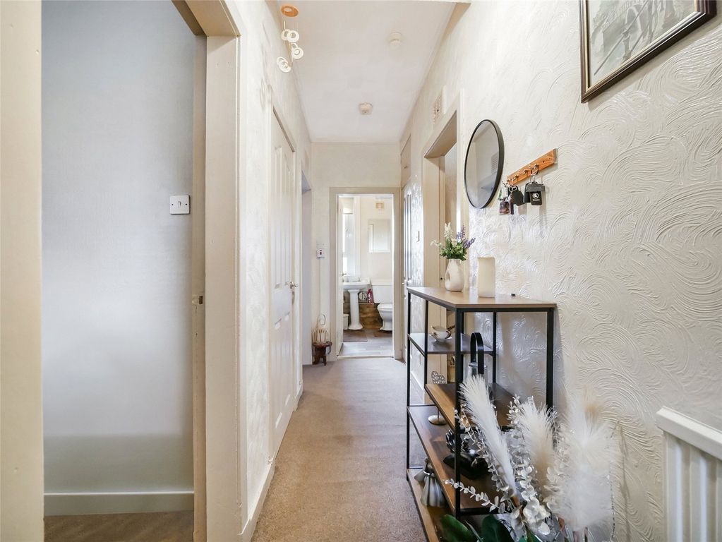 Property photo 2 of 21 Picture No. 19