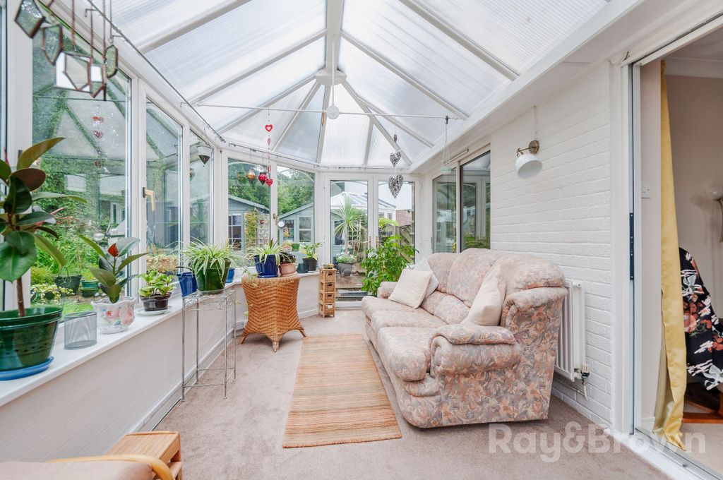 Property photo 3 of 41