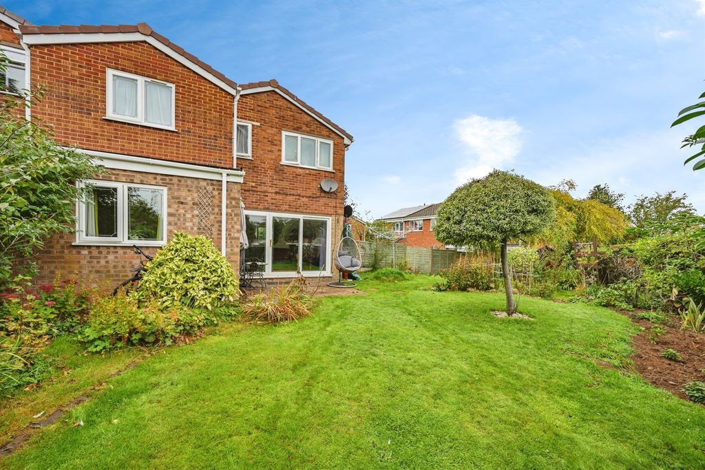 Property photo 2 of 17