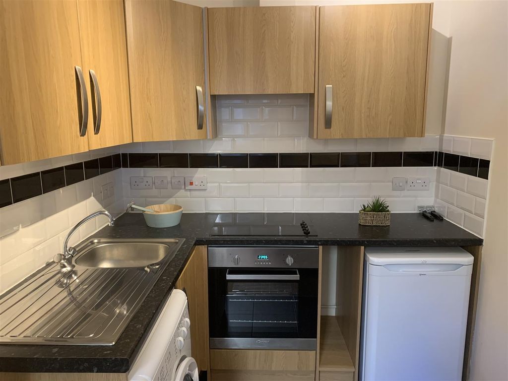 Property photo 1 of 4 Img-7735.Jpg