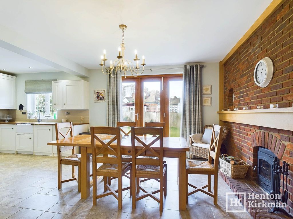 Property photo 3 of 30