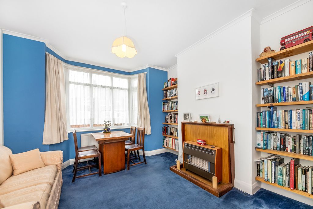 Property photo 2 of 14