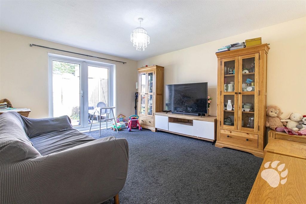 Property photo 2 of 17 Living Room