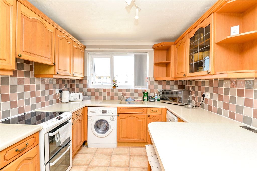 Property photo 3 of 15 Picture No. 21