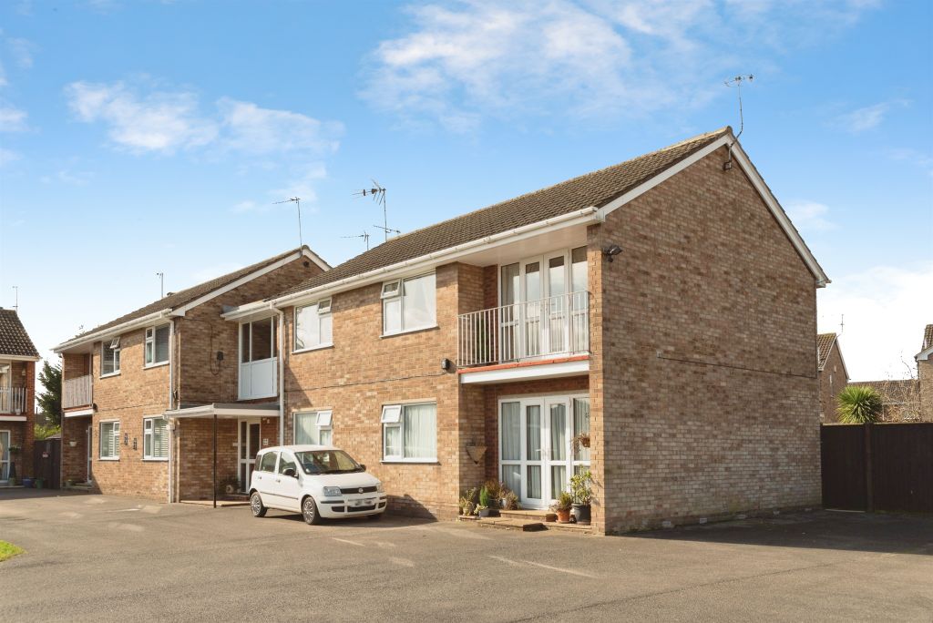 Property photo 1 of 12