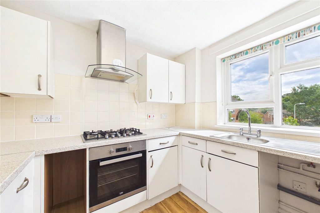 Property photo 2 of 9 Picture No. 06
