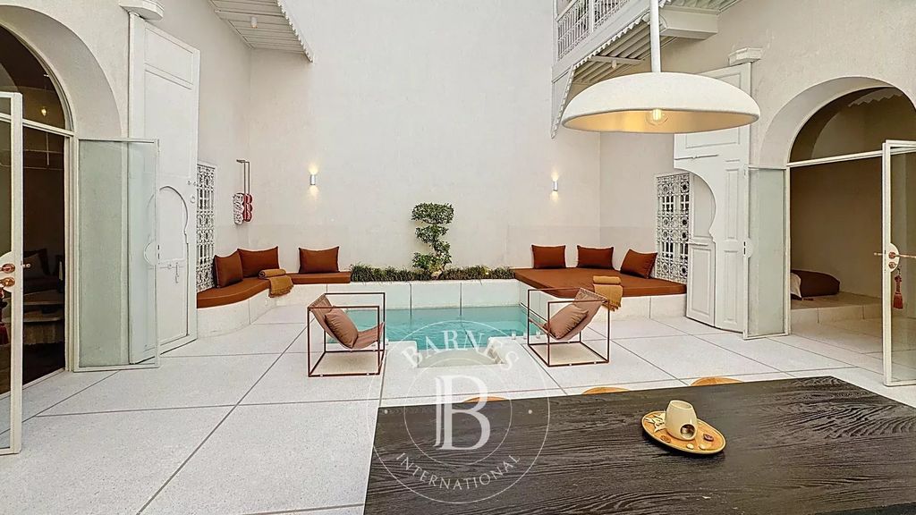 Property photo 2 of 34