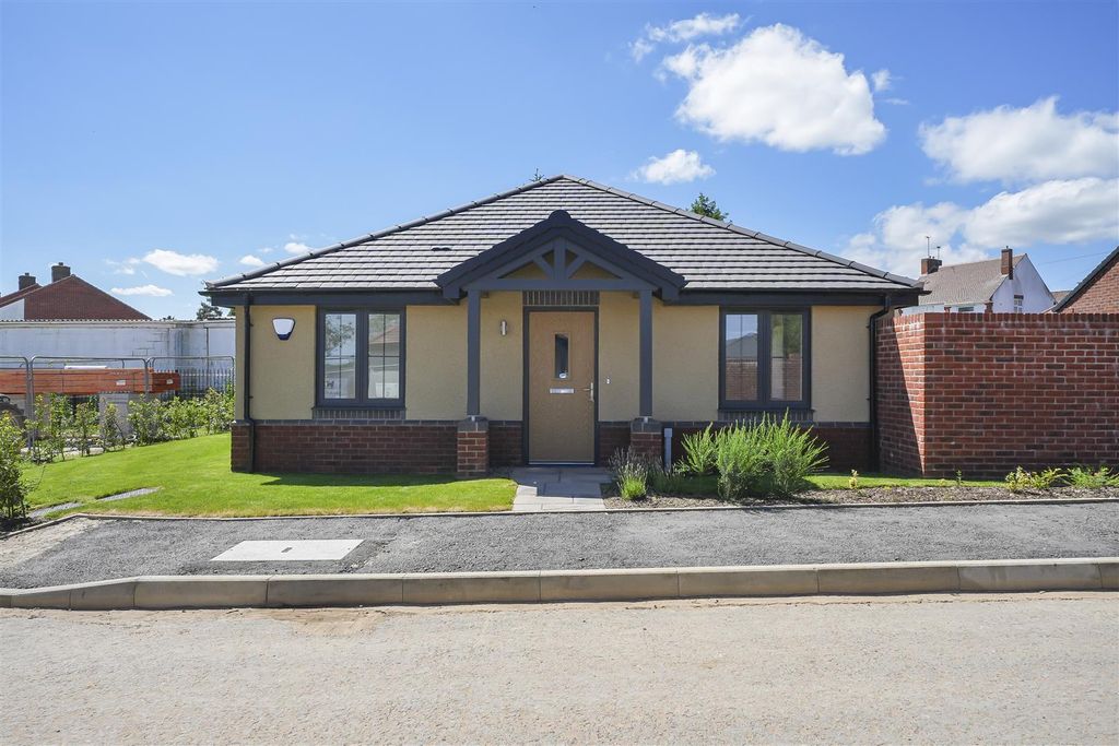 Property photo 1 of 13 1