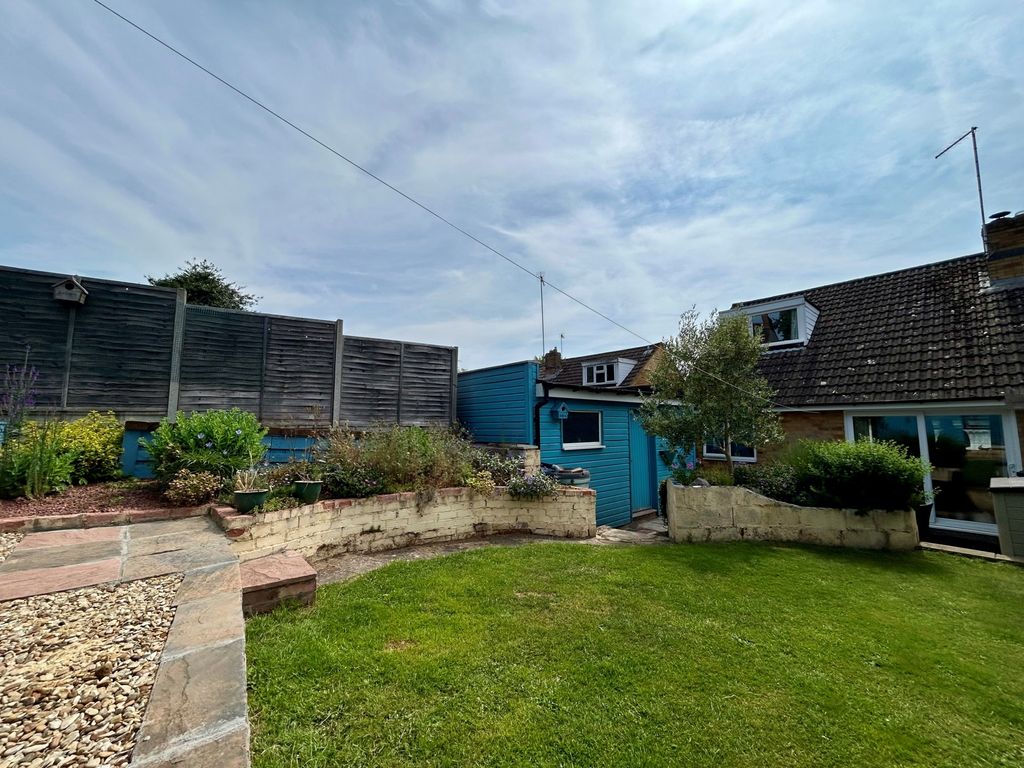 Property photo 3 of 11 Photo 11