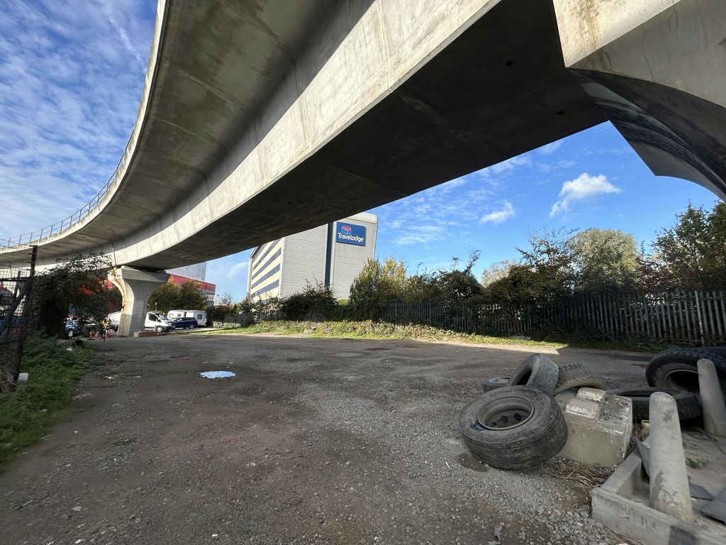 Property photo 3 of 7 Img_2410.Jpg