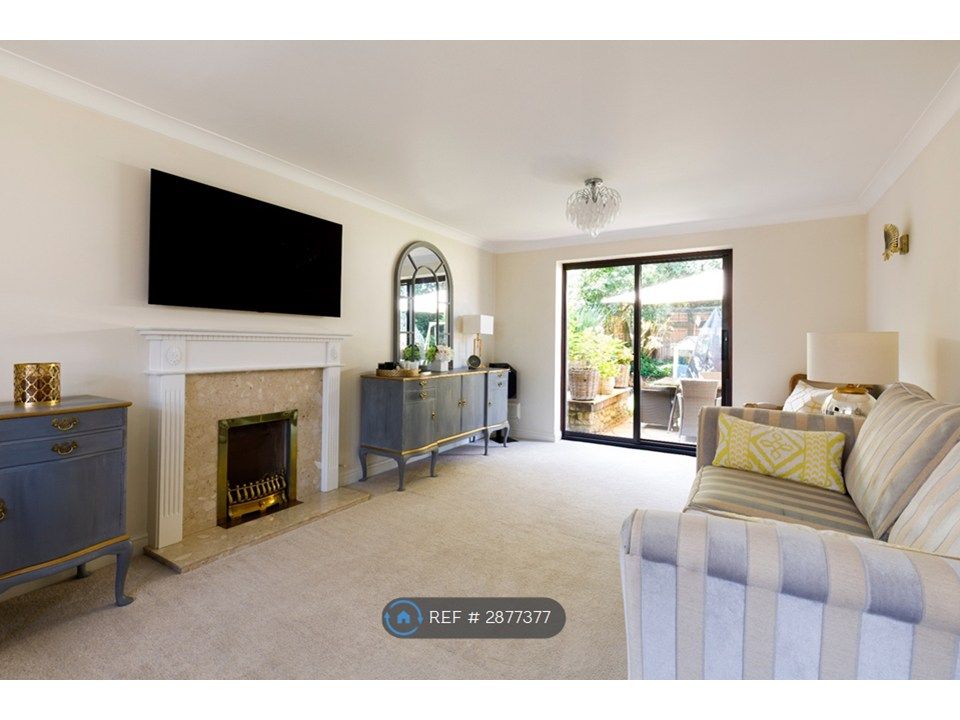 Property photo 3 of 25