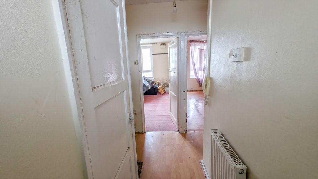 Property photo 3 of 15 20260317_101716-2