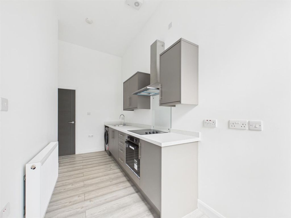 Property photo 2 of 16 Cam03604G0-Pr0179-Still018.Jpg