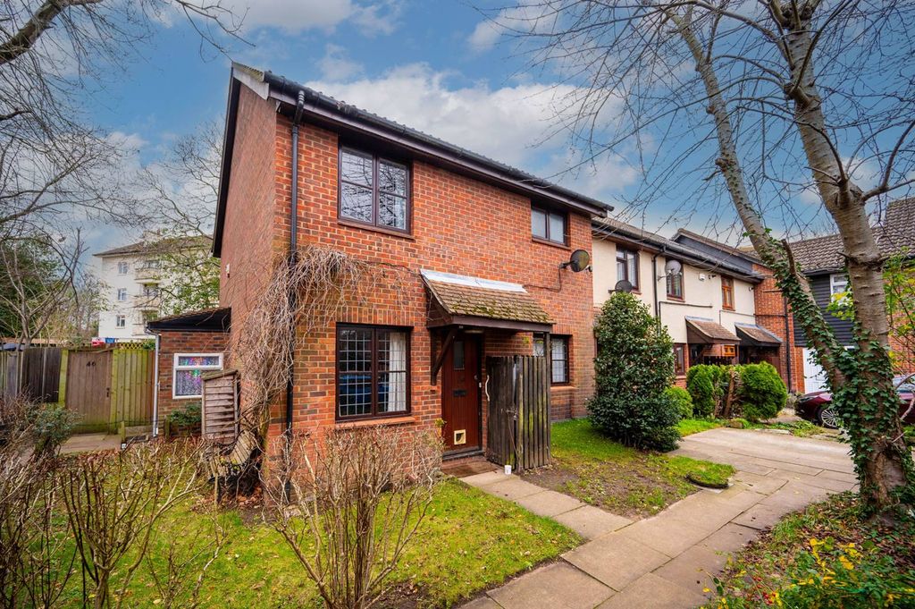 Property photo 2 of 9