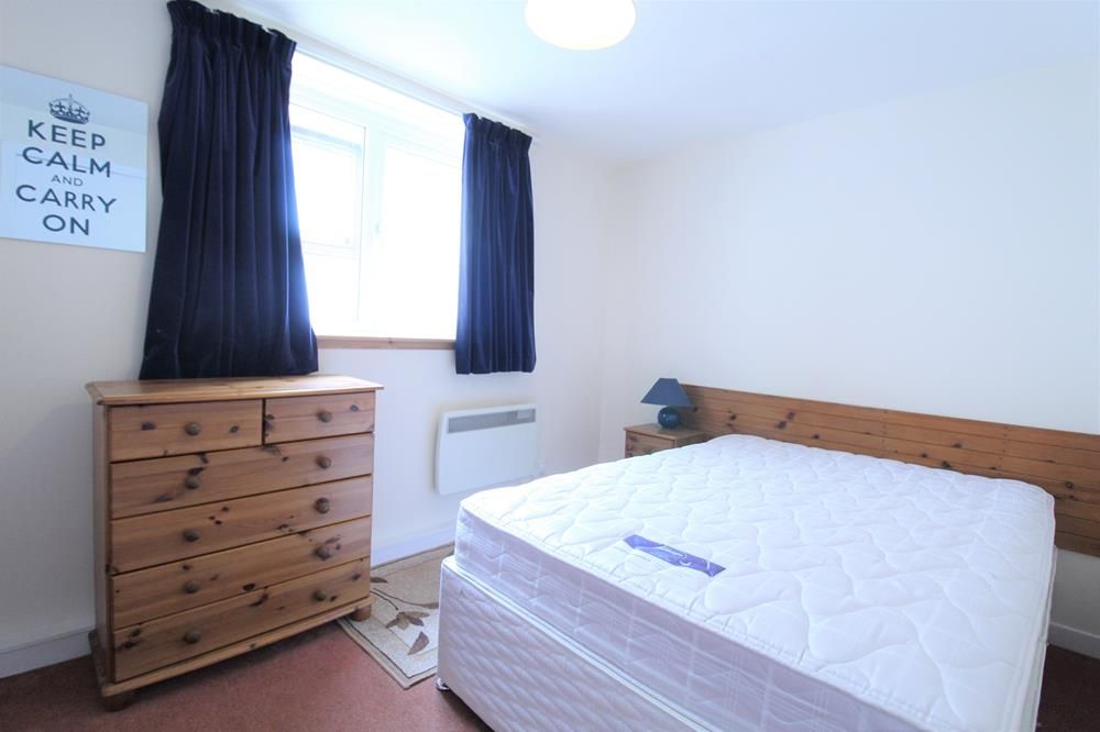 Property photo 3 of 6 Bedroom