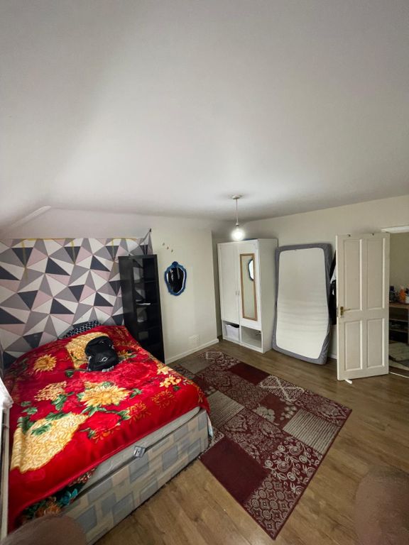 Property photo 3 of 3