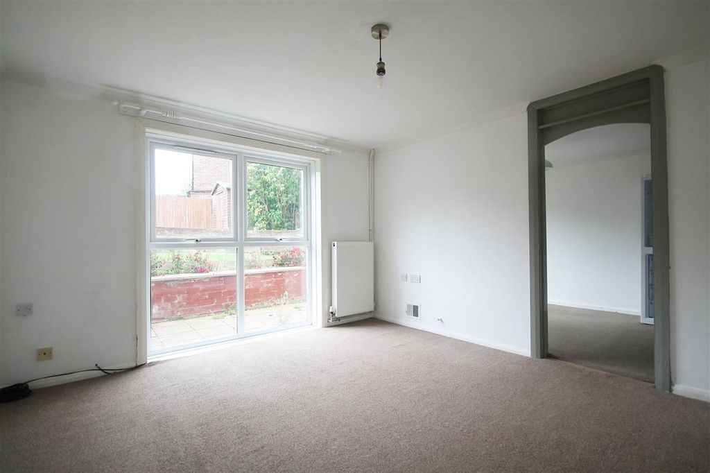 Property photo 3 of 16