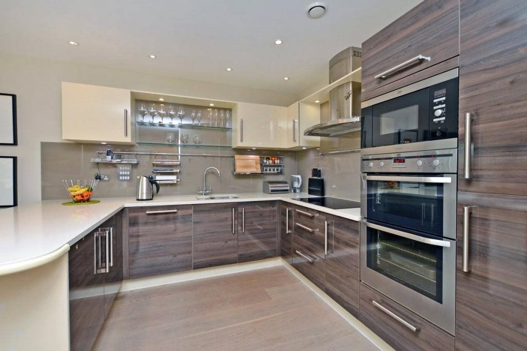 Property photo 3 of 16 Picture No. 06