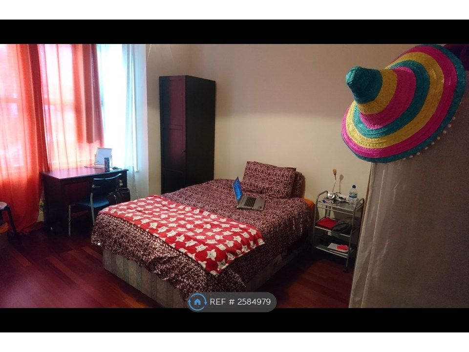 Property photo 1 of 12 Bedroom 2