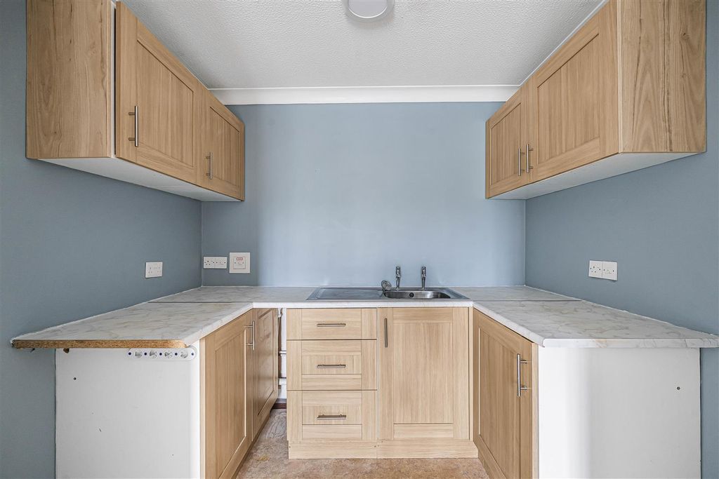 Property photo 3 of 7 11_47207.Jpg
