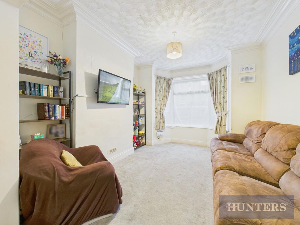 Property photo 2 of 18 Cam05316G0-Pr0307-Still004.Jpg