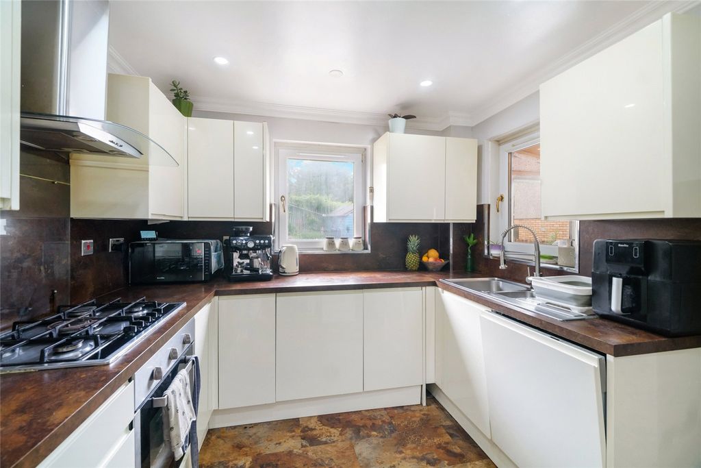 Additional image 5 of 3 bed flat for saleLangton Place, Newton Mearns, Glasgow, East Renfrewshire G77