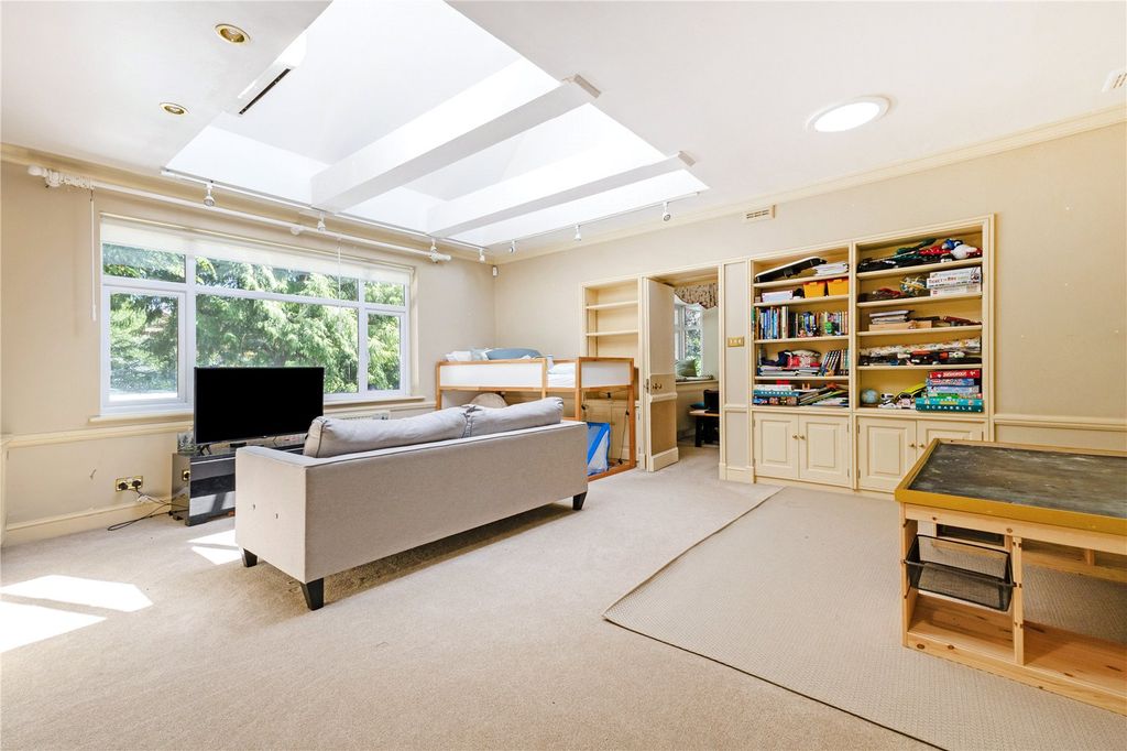 Property photo 3 of 21 Picture No. 51