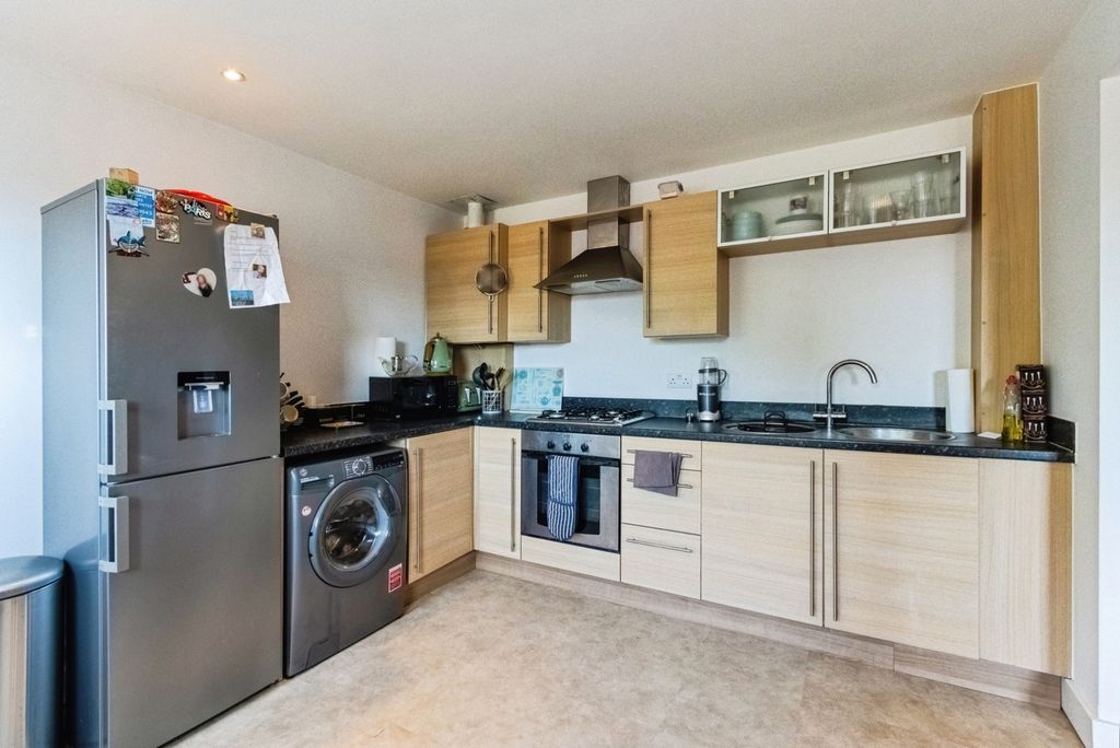 Property photo 3 of 12 Pbox-Img.Jpg
