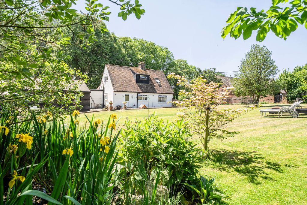 Property photo 1 of 36