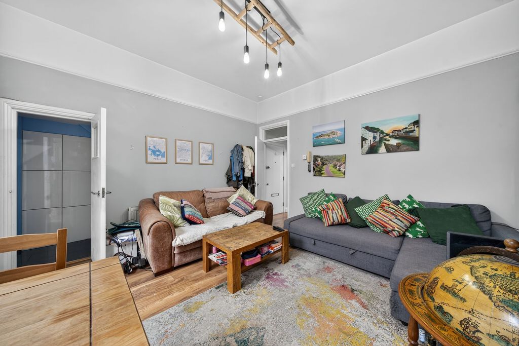 Property photo 2 of 18 Reception Room