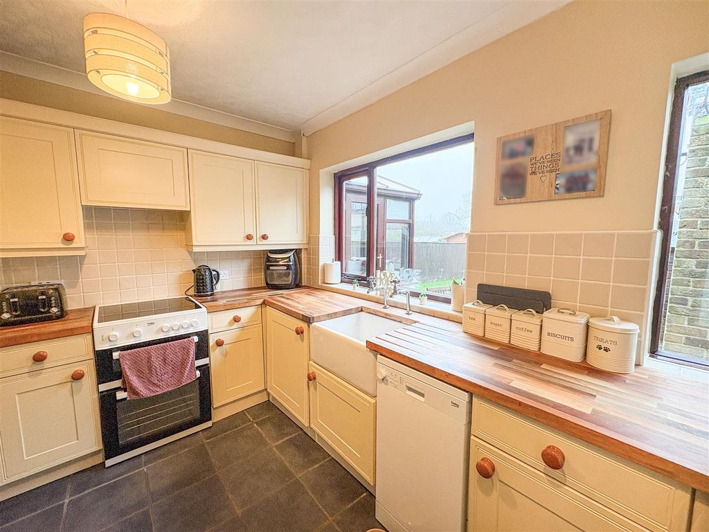 Property photo 2 of 20 Img_0785.Olkfb.Jpg