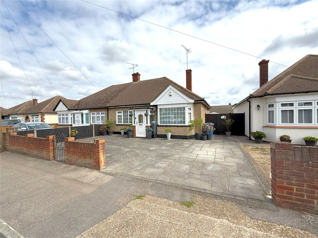 Property photo 1 of 23 Picture No. 01