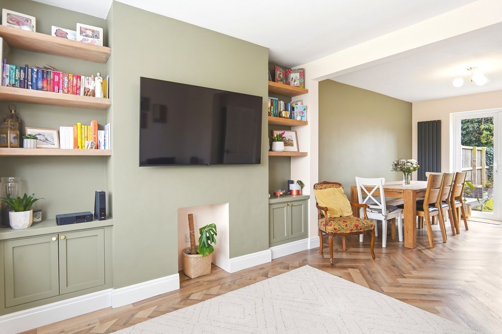 Property photo 3 of 25 Garthsend011