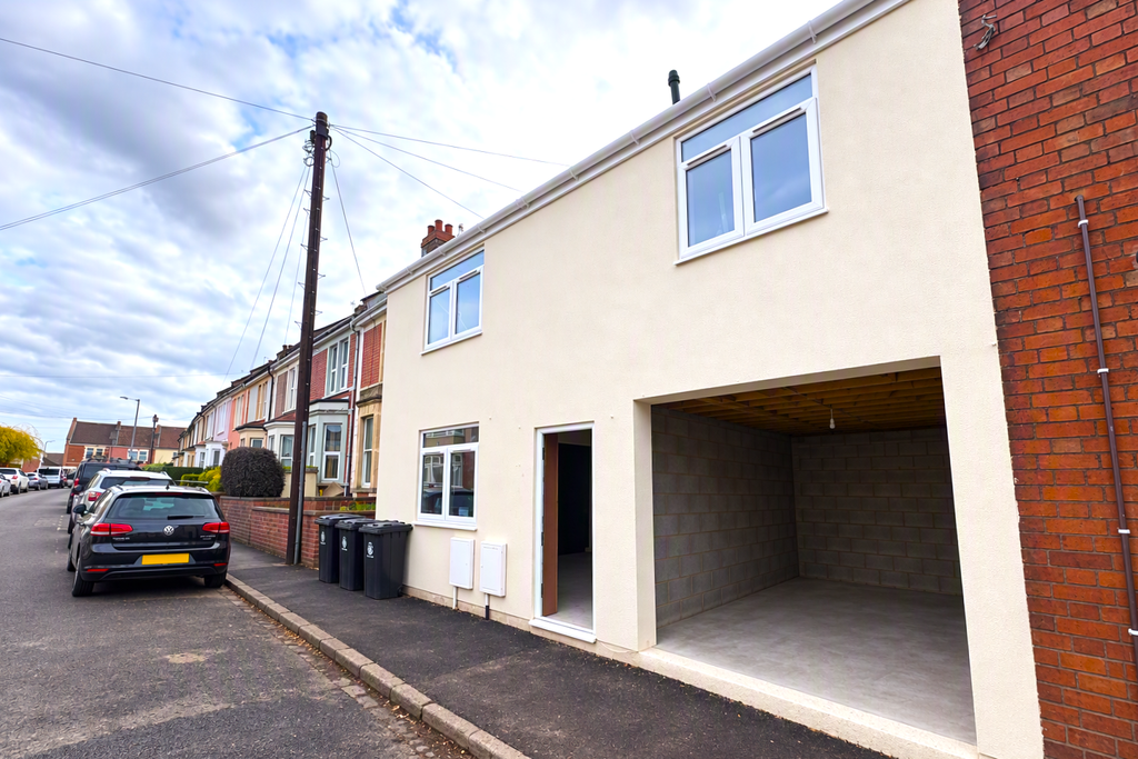 Property photo 1 of 3