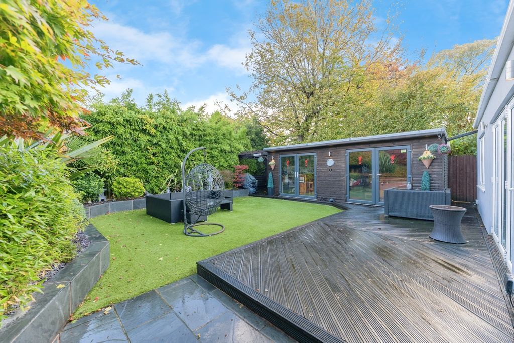 Property photo 3 of 17 Photo