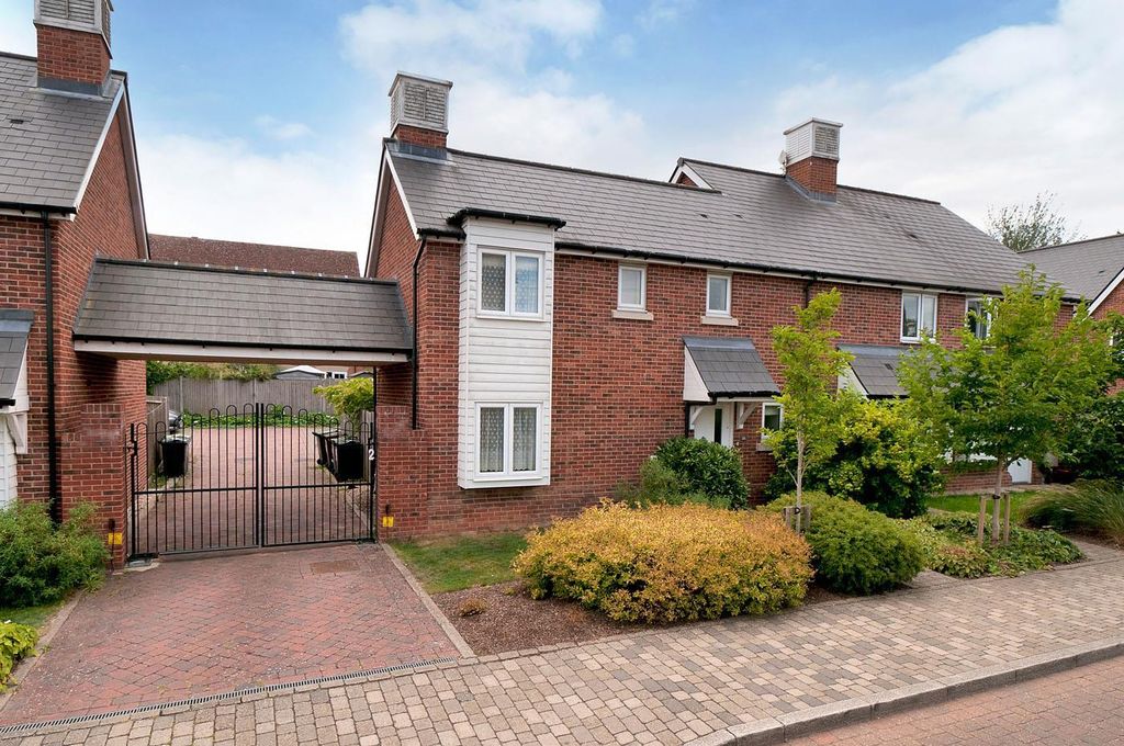 Property photo 1 of 9 Queen Street 1.Jpg
