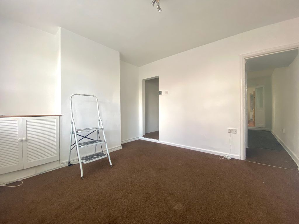 Property photo 3 of 18 Img_5817