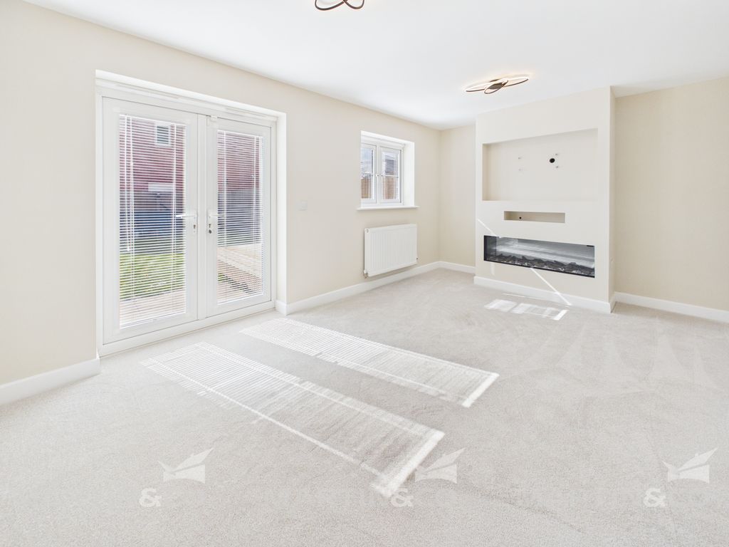 Property photo 3 of 14 Cam02406G0-Pr0600-Still005