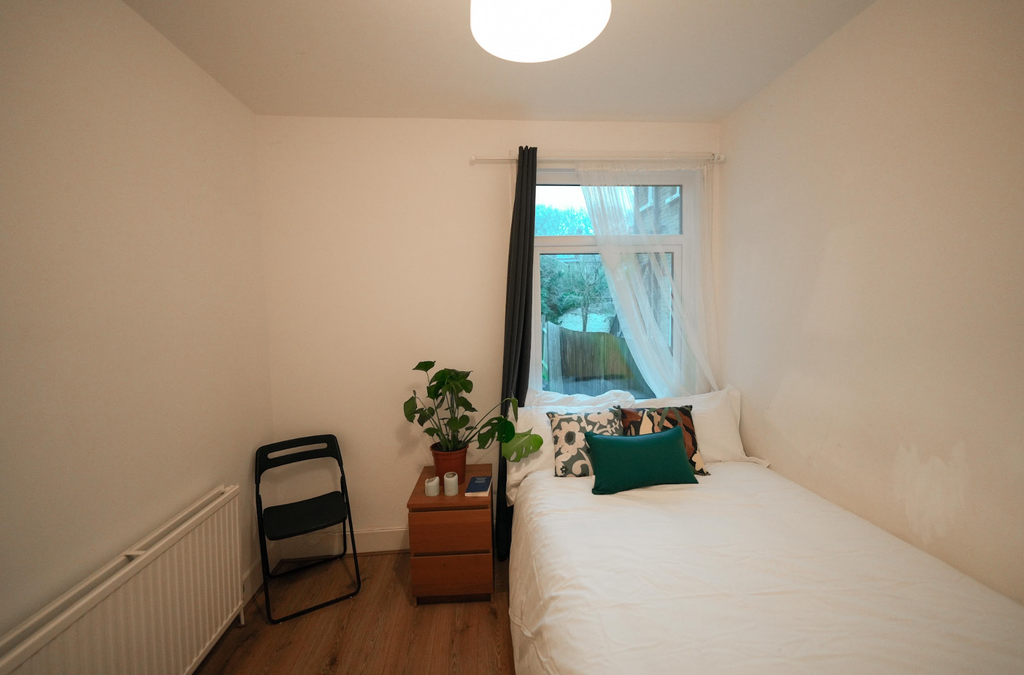 Property photo 3 of 5
