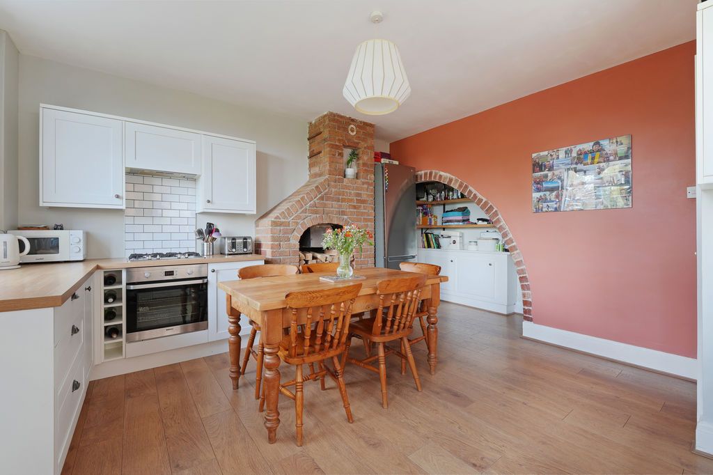 Property photo 2 of 30 Dining Kitchen