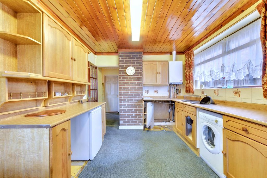 Property photo 3 of 14 Kitchen_3.Jpeg