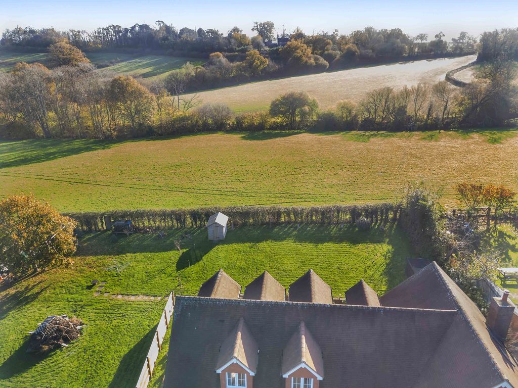 Property photo 2 of 4